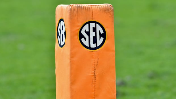 Pylon-at-Tennessee-vs.-South-Carolina-in-2019